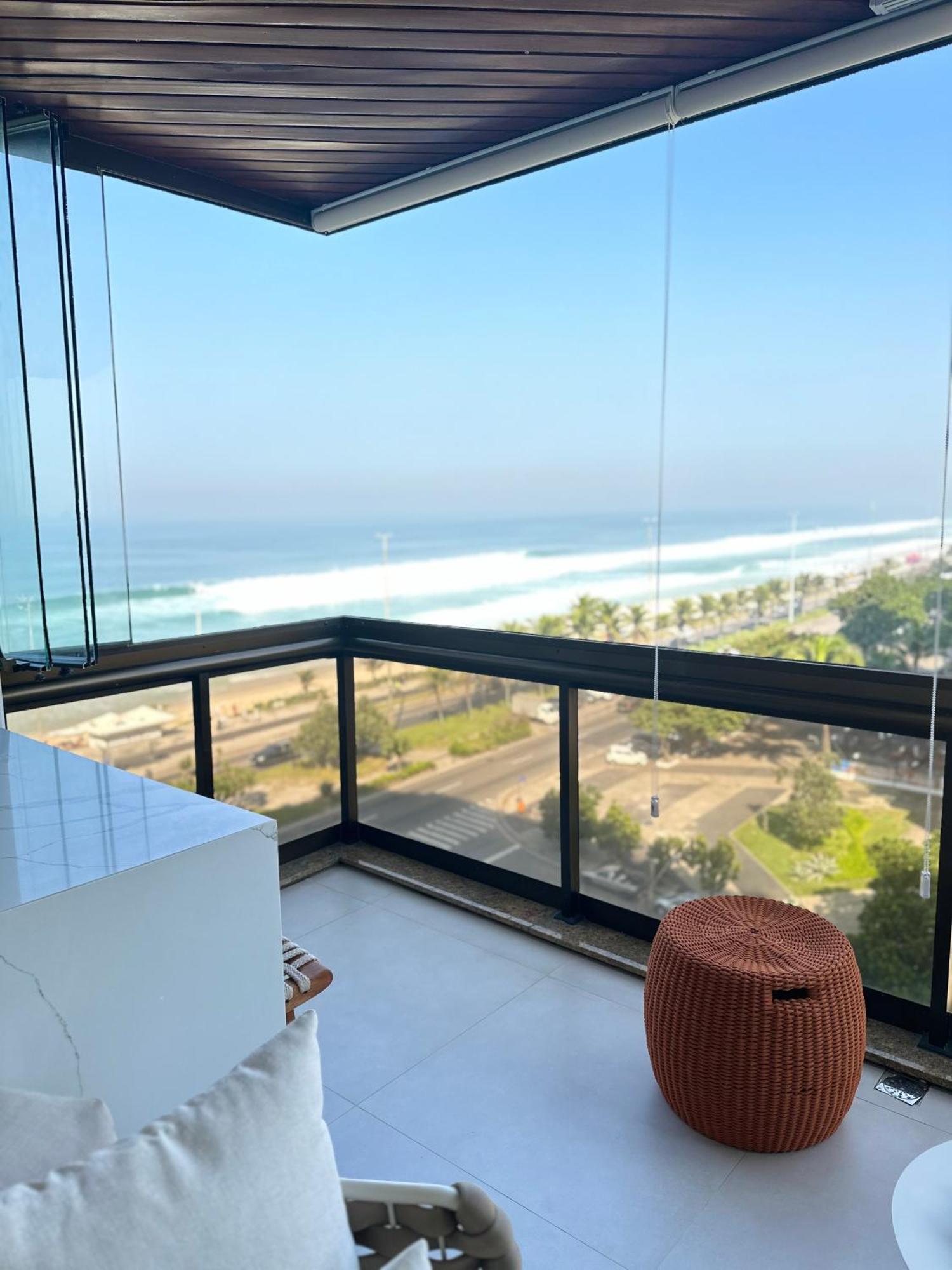 Lindo Apto No Melhor Lugar Da Barra Da Tijuca! Com Uma Vista De Tirar O Folego, Frente Para O Mar! Totalmente Equipado E Decorado Ao Lado Dos Melhores Hoteis E Quiosques Da Barra! Portaria 24H, Piscina, Sauna, Jacuzzi, Academia, Garagem, Wi-Fi, Lavan Ріо-де-Жанейро Екстер'єр фото