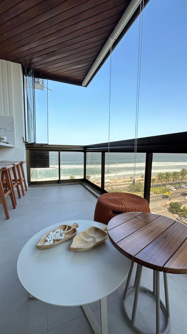 Lindo Apto No Melhor Lugar Da Barra Da Tijuca! Com Uma Vista De Tirar O Folego, Frente Para O Mar! Totalmente Equipado E Decorado Ao Lado Dos Melhores Hoteis E Quiosques Da Barra! Portaria 24H, Piscina, Sauna, Jacuzzi, Academia, Garagem, Wi-Fi, Lavan Ріо-де-Жанейро Екстер'єр фото